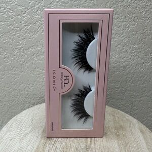 $5 🌙 House Of Lashes Strip Lashes In Iconic Lite NEW FULL SZ‎